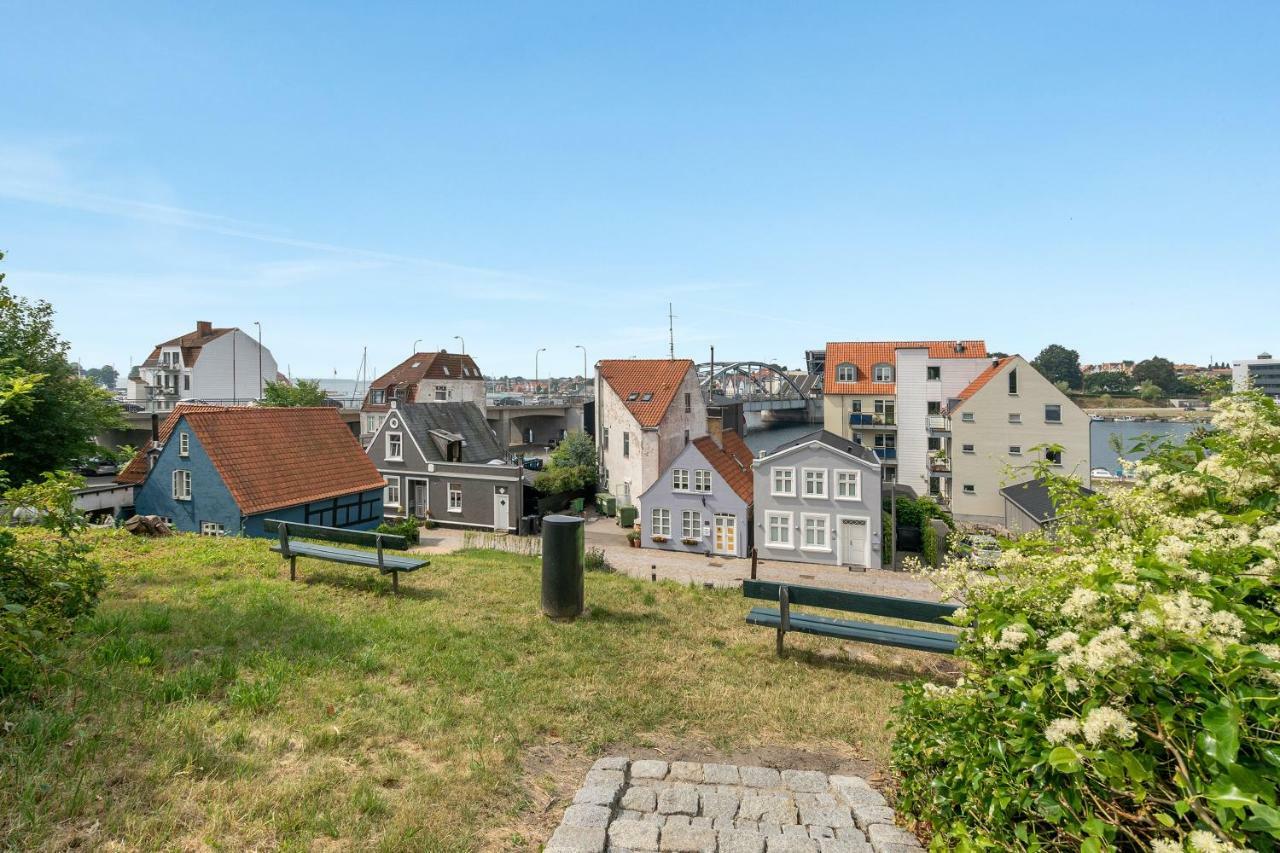 Luxury City Center Harbour Apartment 2 Bedroom Sønderborg Εξωτερικό φωτογραφία
